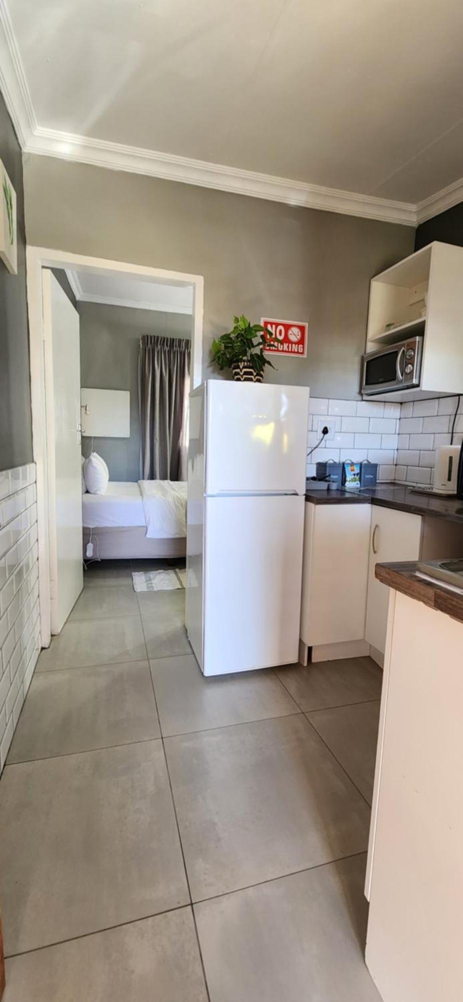 Livingwaters Self-Catering Accommodation Ermelo Ruang foto